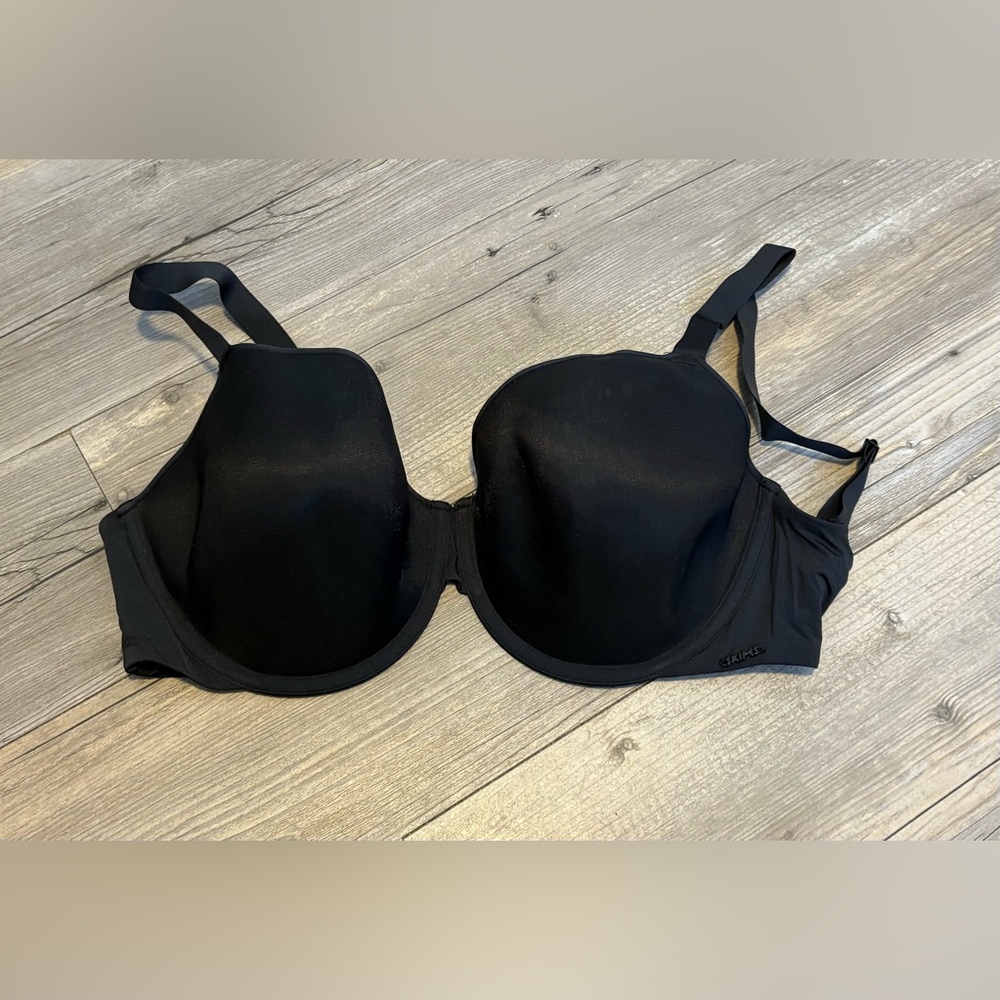 SKIMS Kim Kardashian weightless Demi bra 34H NWOT